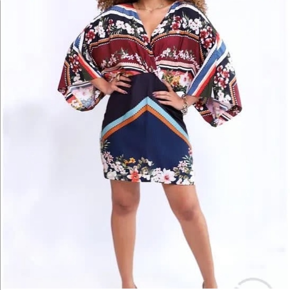 FARM Rio Multicolor Floral Mini Dress - size small